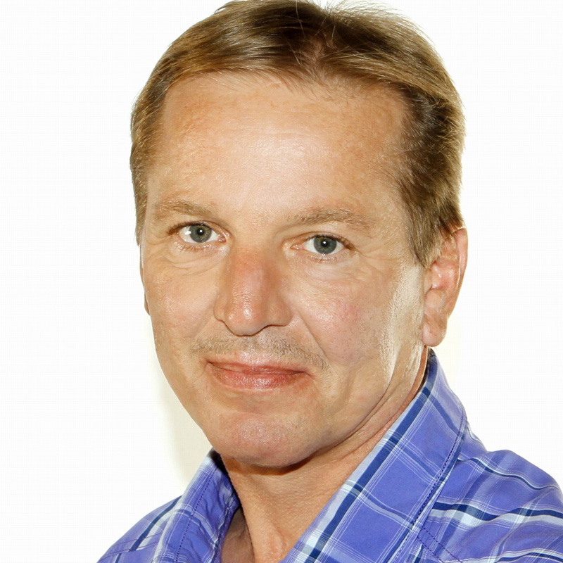  Dirk Woelms